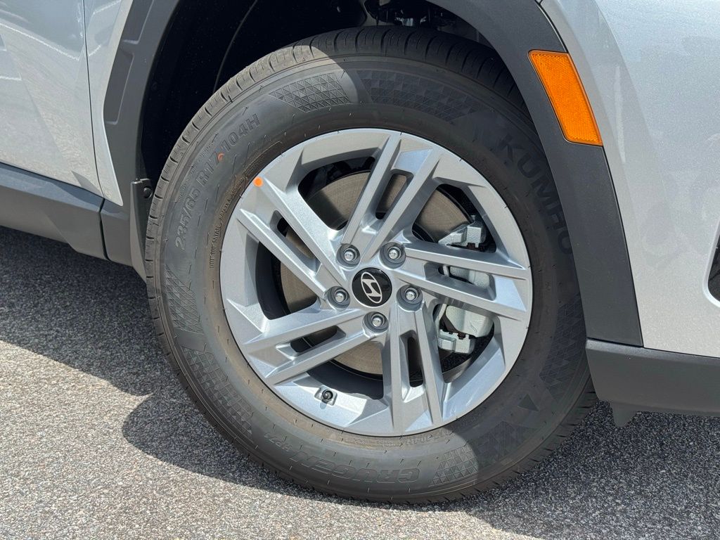 2026 Hyundai Tucson SE photo 3