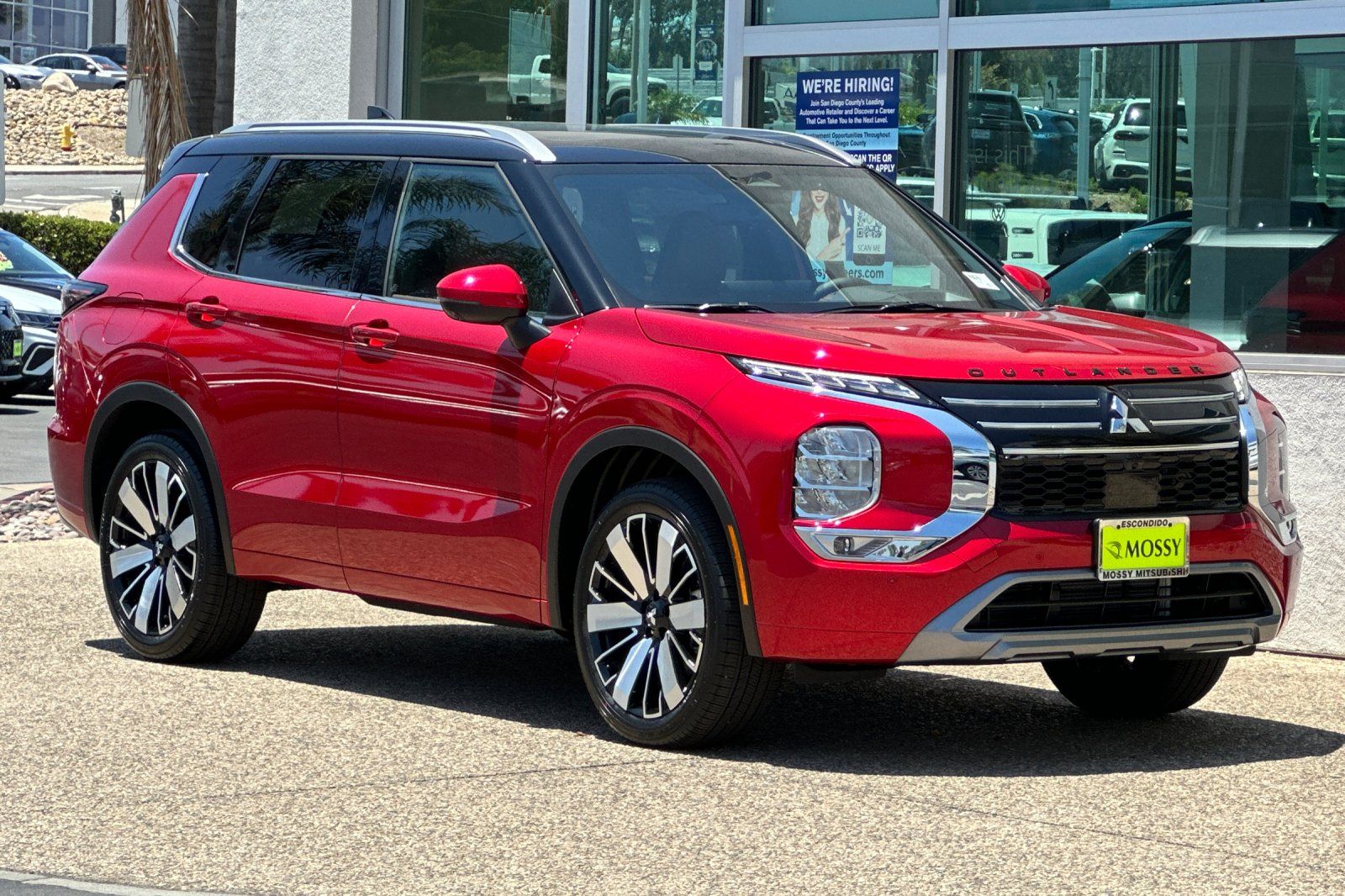 2025 Mitsubishi Outlander SEL photo 2