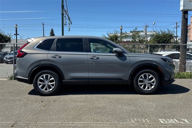 2026 Honda CR-V LX photo 4
