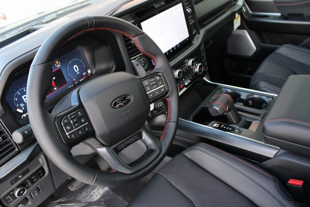 2025 Ford F-150 Raptor photo 2