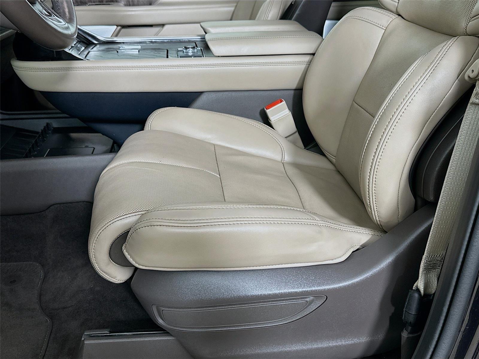 2022 Lincoln Navigator Reserve photo 19