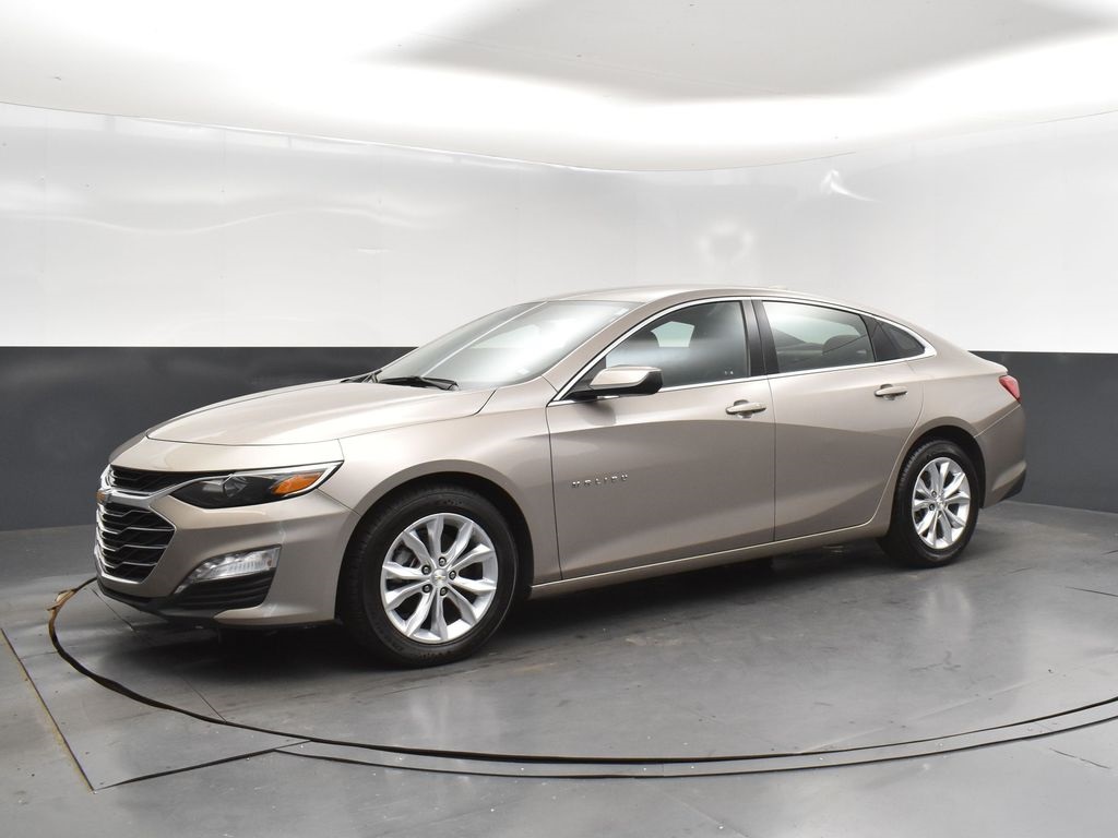 2024 Chevrolet Malibu 1LT photo 2