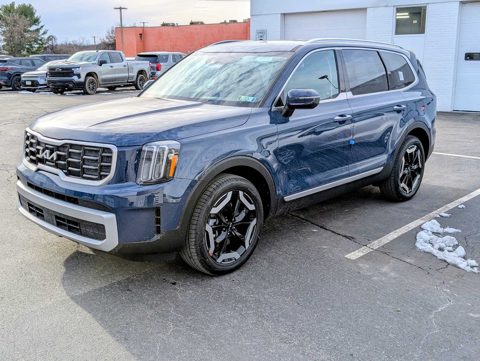 2025 Kia Telluride S's photo