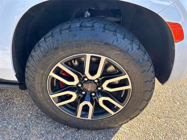 2021 Gmc Yukon AT4 photo 2