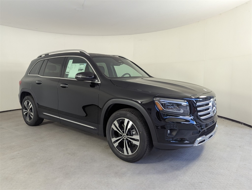 2026 Mercedes-Benz GLB GLB 250's photo