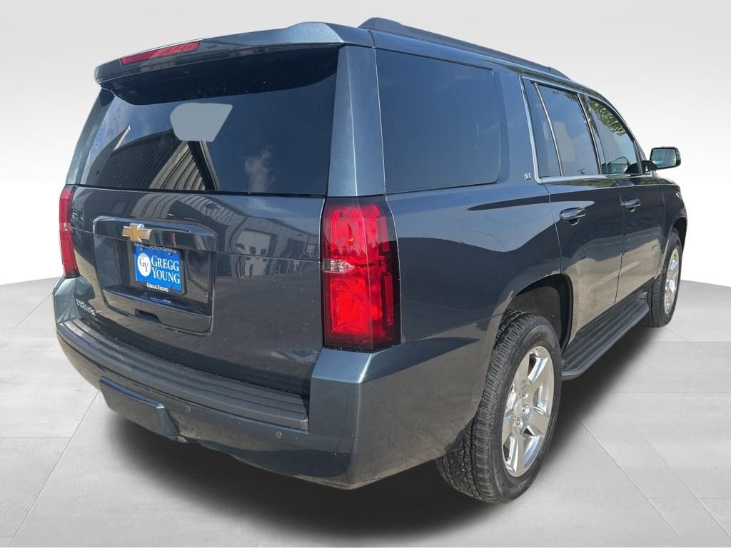 2019 Chevrolet Tahoe LT photo 3