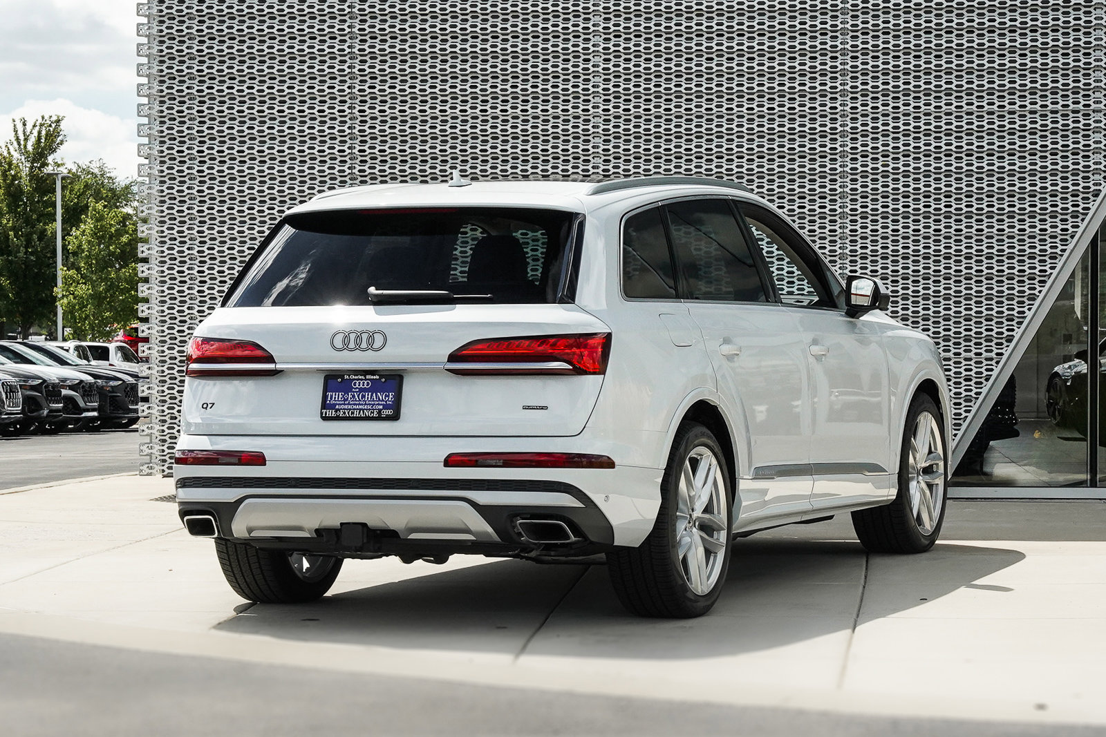 2025 Audi Q7 Premium Plus photo 3