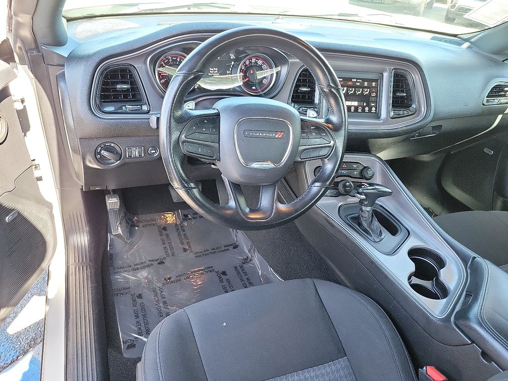 2023 Dodge Challenger R/T photo 4