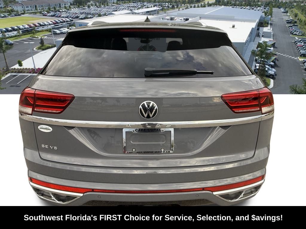 2021 Volkswagen Atlas Cross Sport V6 SE Technology R-Line photo 3