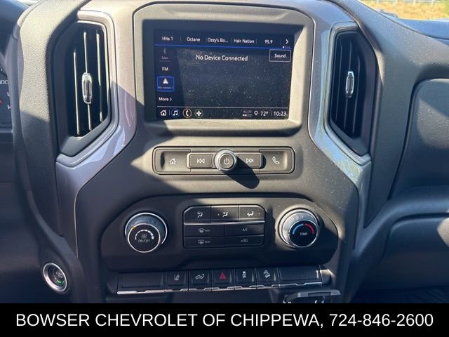 2024 Chevrolet Silverado 2500HD Custom photo 9