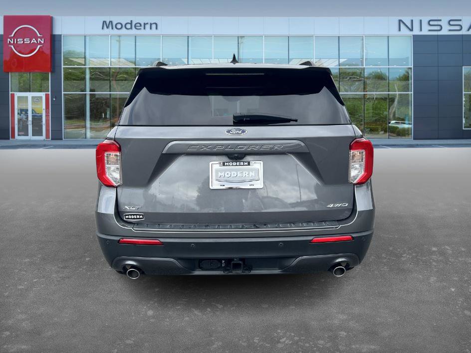 2021 Ford Explorer XLT photo 3