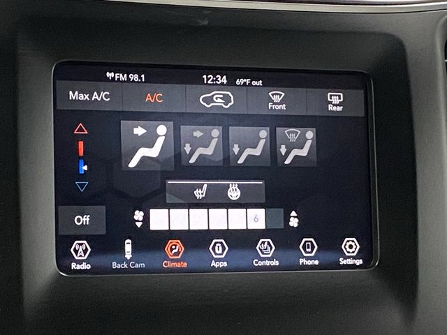 2021 Jeep Cherokee Latitude Lux photo 17