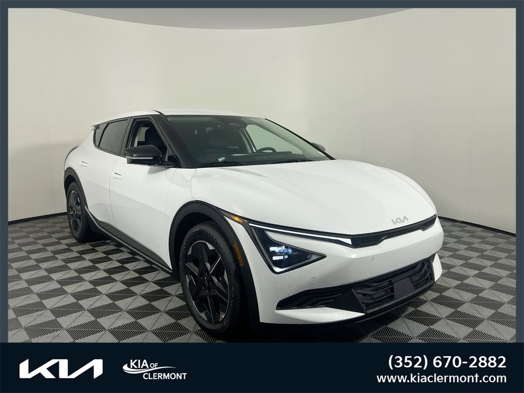 2025 Kia EV6 Wind's photo
