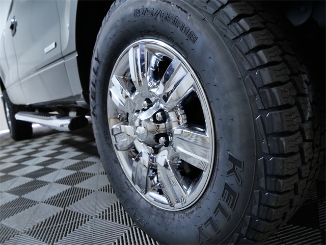 2012 Ford F-150 XLT photo 2