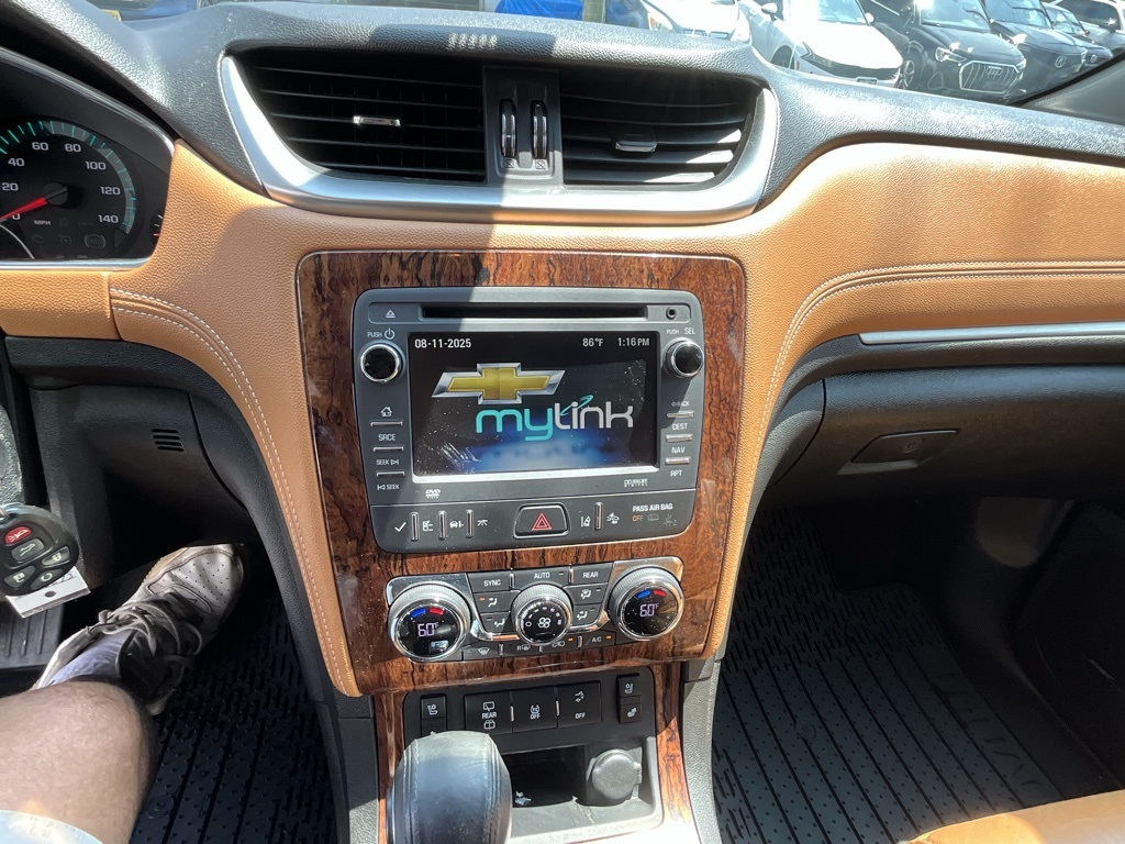 2014 Chevrolet Traverse LTZ photo 19