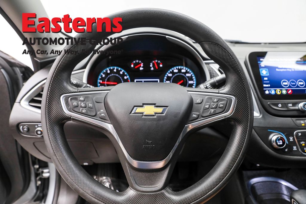 2023 Chevrolet Malibu 1LT photo 7