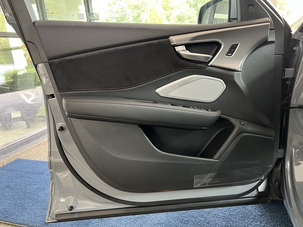 2025 Acura RDX A-Spec photo 8