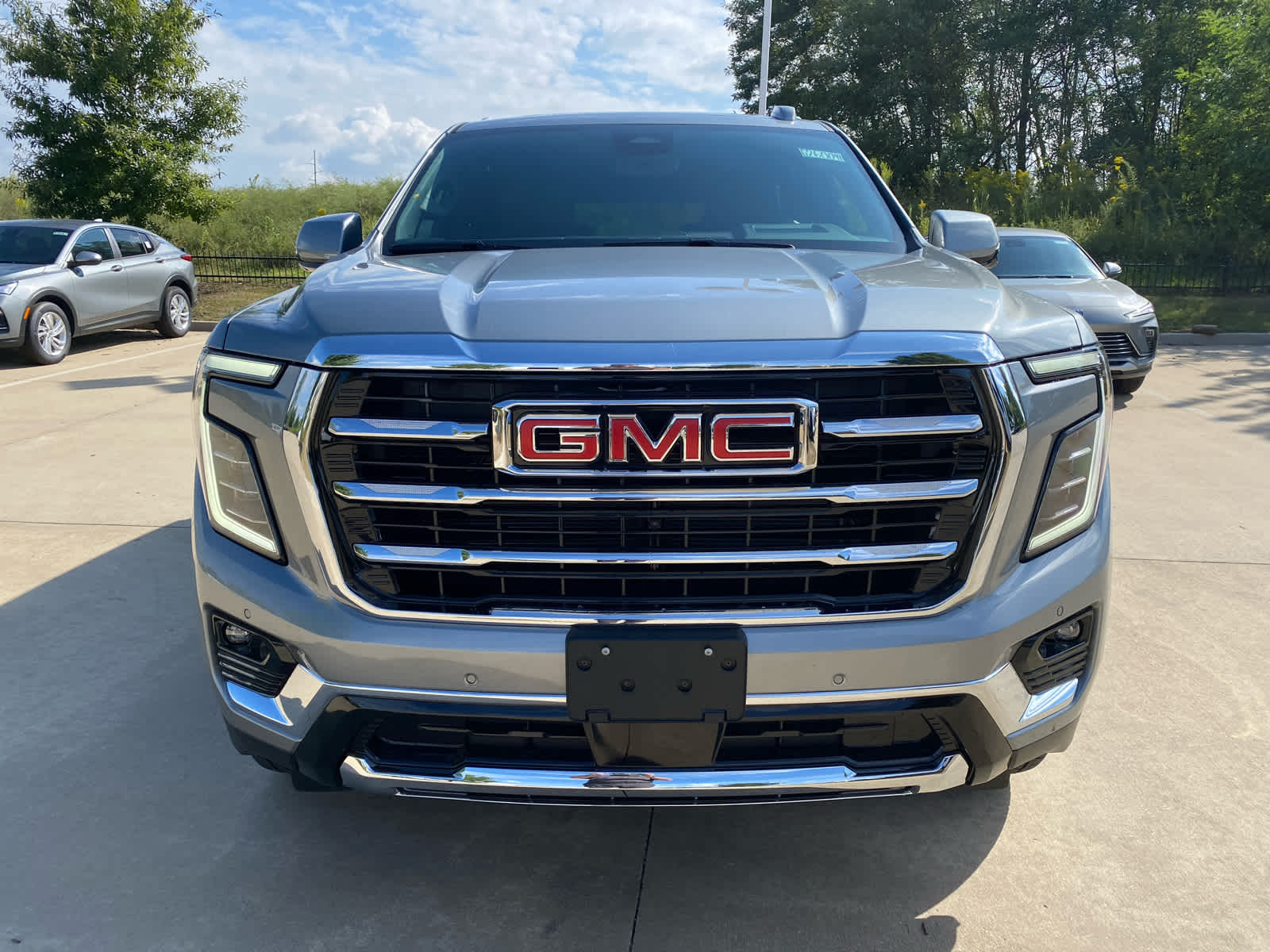 2026 Gmc Yukon photo 2