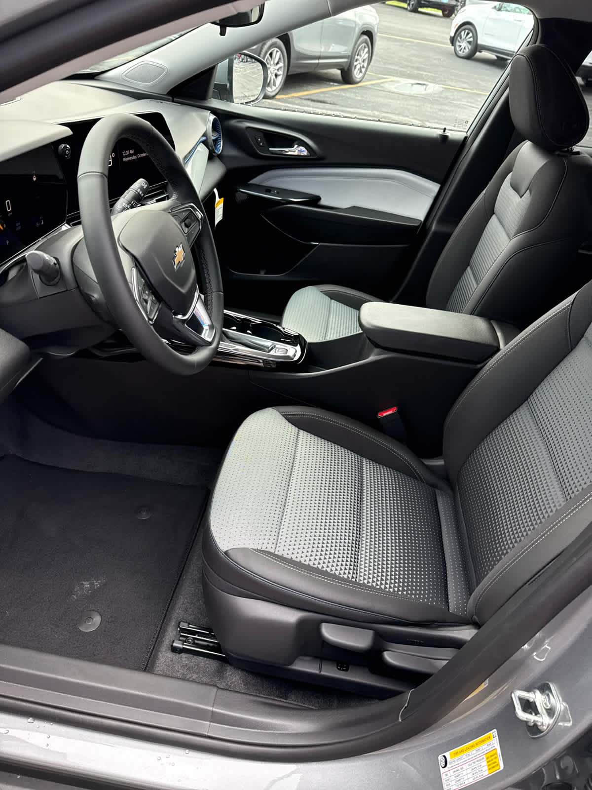 2026 Chevrolet Trax LT photo 4