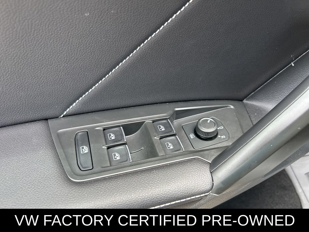 2024 Volkswagen Tiguan SE R-Line Black photo 14