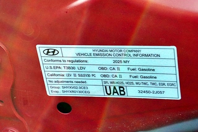 Used 2025 Red Hyundai SEL Sport image 31