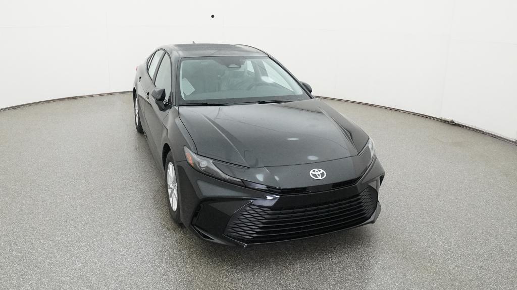 2025 Toyota Camry LE photo 32