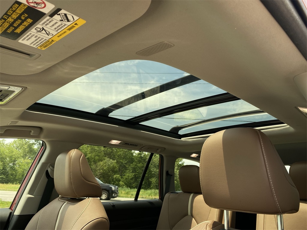 2024 Toyota Grand Highlander Platinum photo 16
