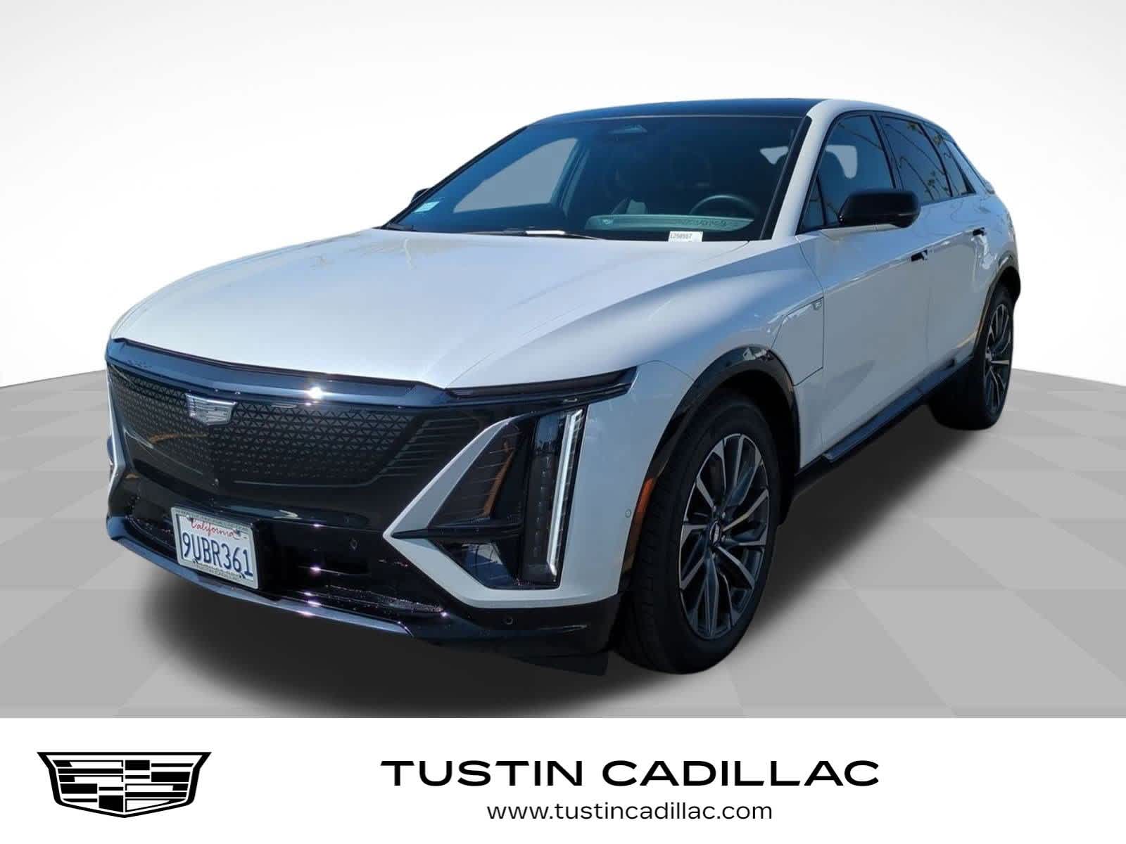 2025 Cadillac LYRIQ Sport 2's photo