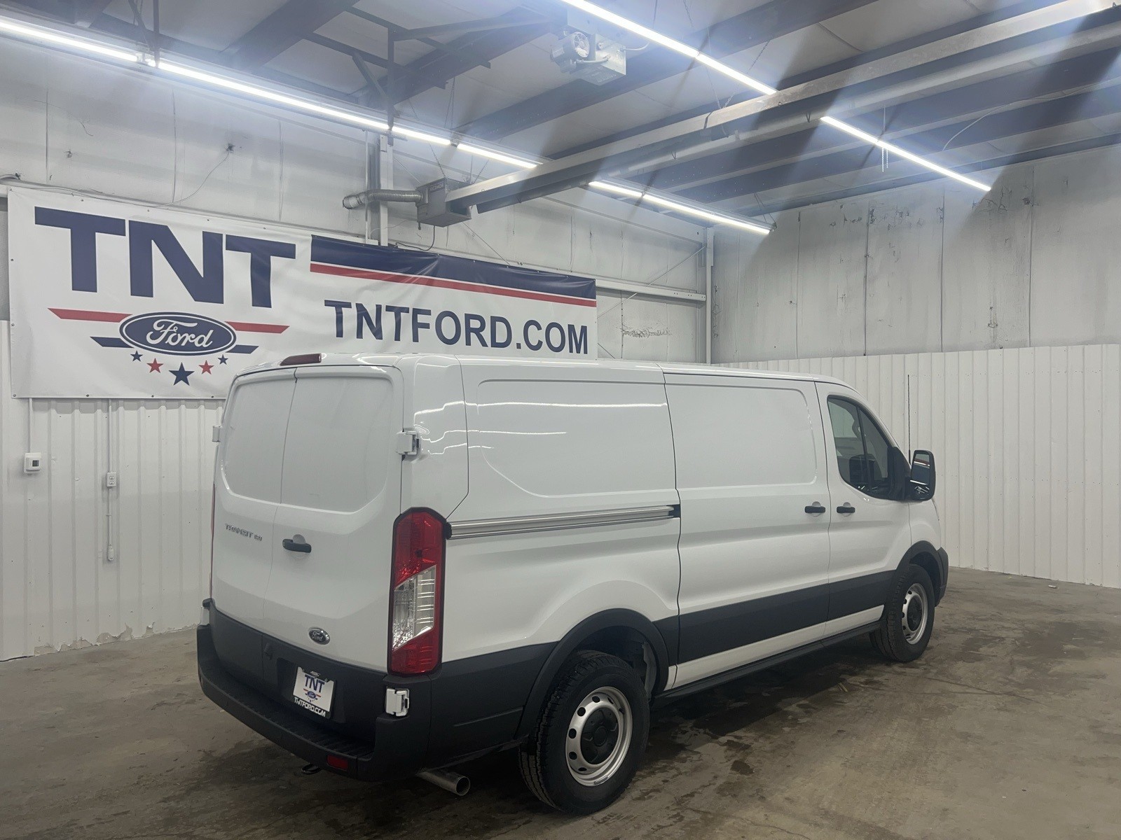 2025 Ford Transit Cargo Van photo 3
