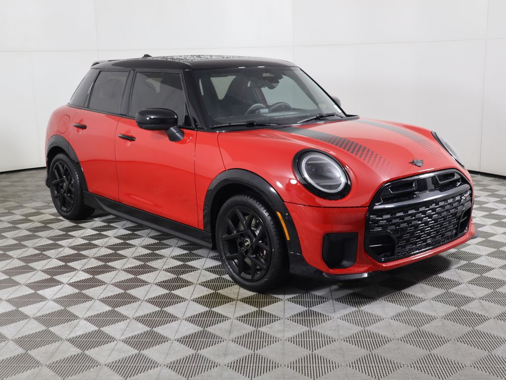 2026 Mini Cooper Hardtop S 4 Door Iconic photo 3