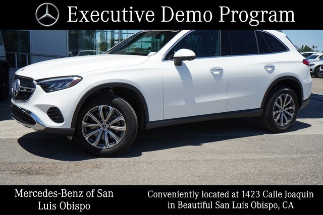 2025 Mercedes Benz GLC 300 photo 4