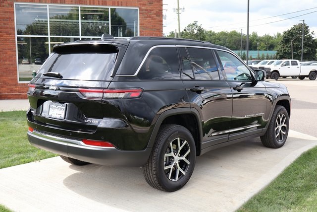 2025 Jeep Grand Cherokee Limited photo 26