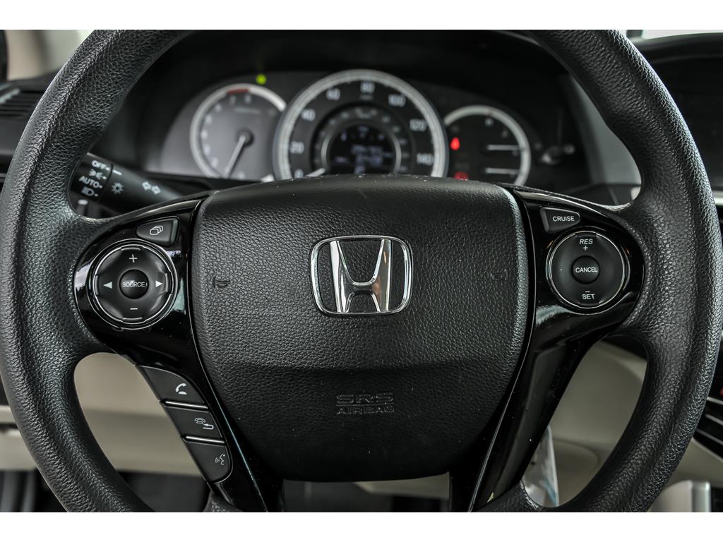 2016 Honda Accord LX photo 14