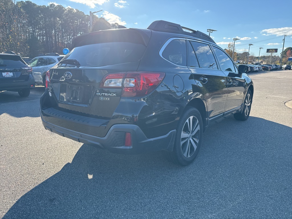 2018 Subaru Outback 2.5i photo 3