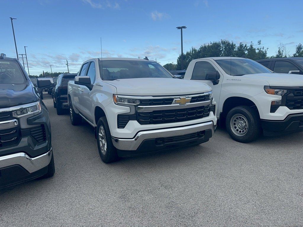 2026 Chevrolet Silverado 1500 LT photo 3