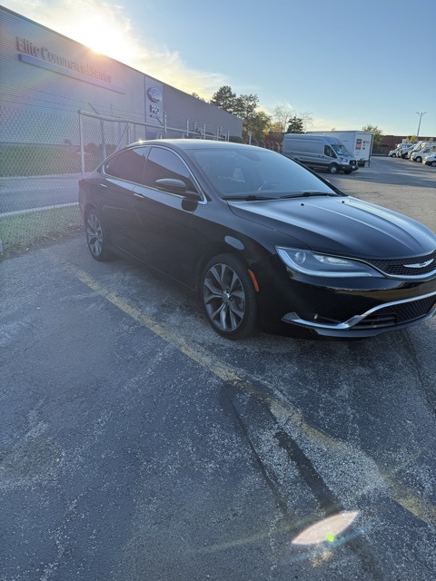 2015 Chrysler 200 C photo 3