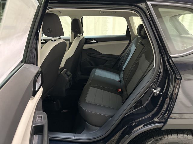 2025 Volkswagen Taos S photo 26