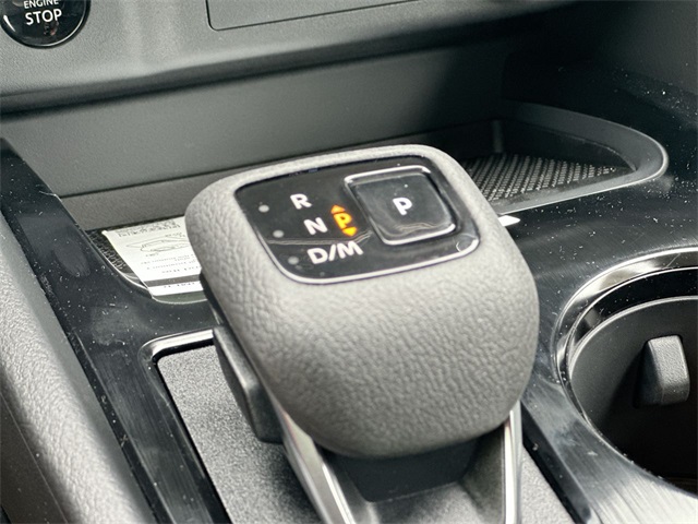 2025 Nissan Rogue SV photo 24