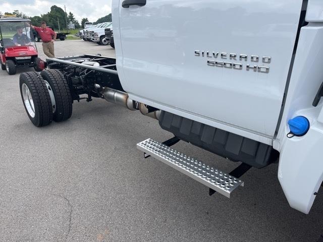 2024 Chevrolet Silverado 5500HD Work Truck photo 14