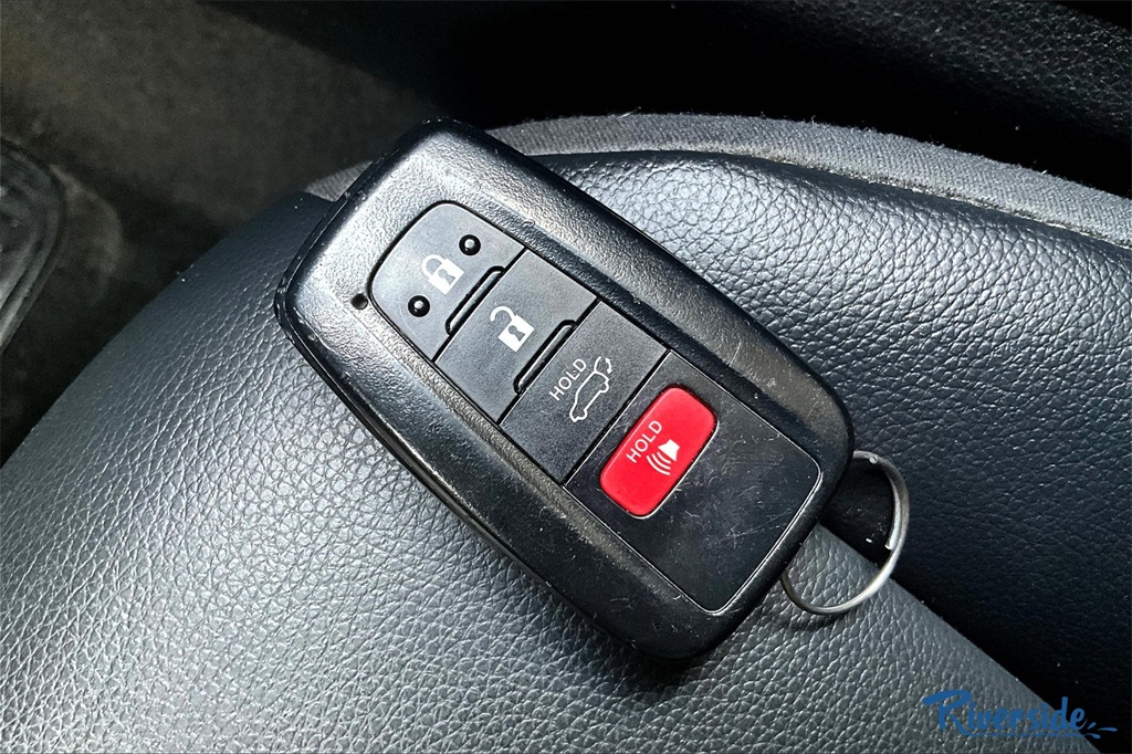 2023 Toyota Highlander XLE photo 28