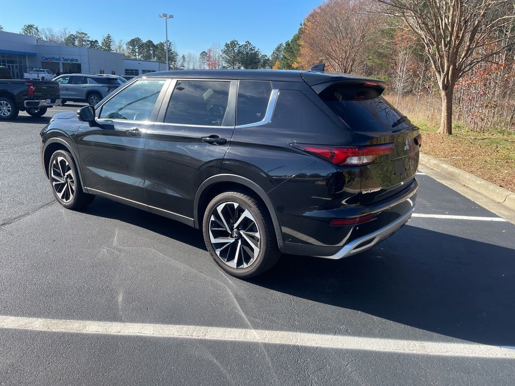 2024 Mitsubishi Outlander SE Ralliart photo 4