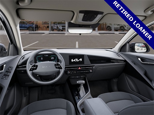 2025 Kia Niro LX photo 6