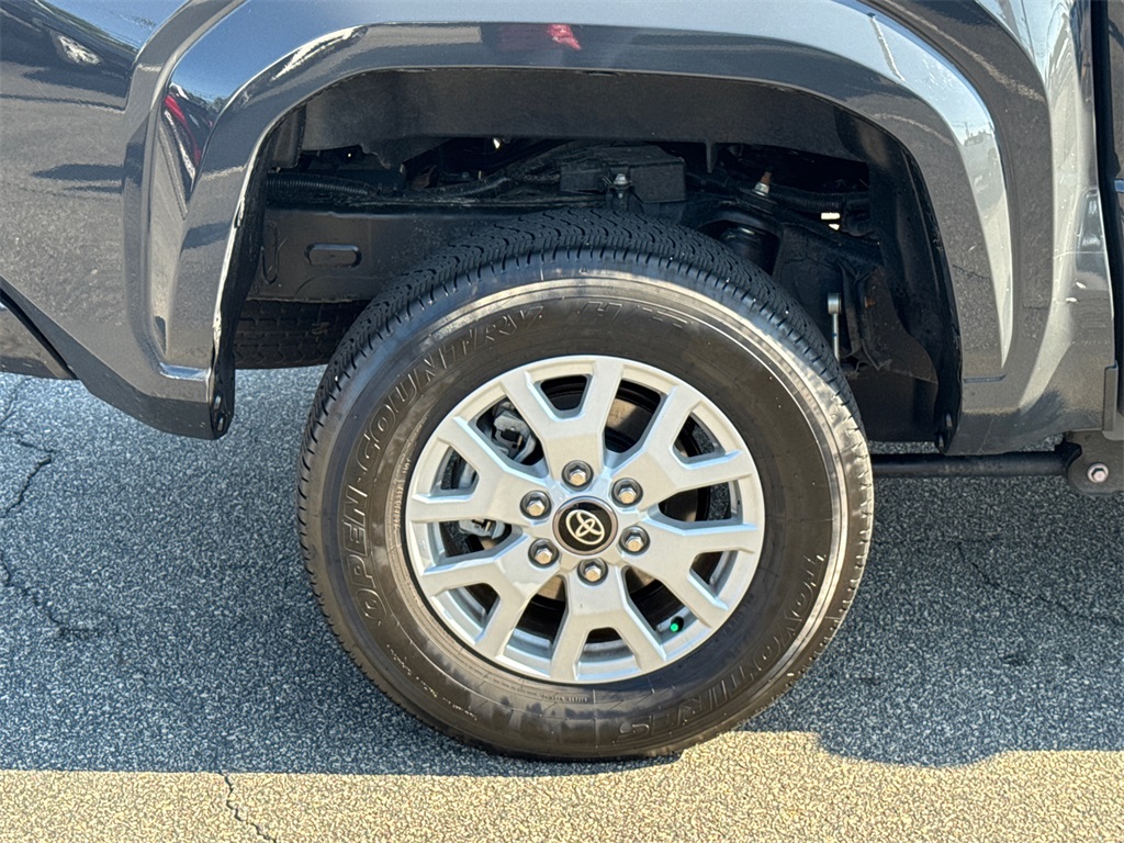 2024 Toyota Tacoma SR5 photo 15