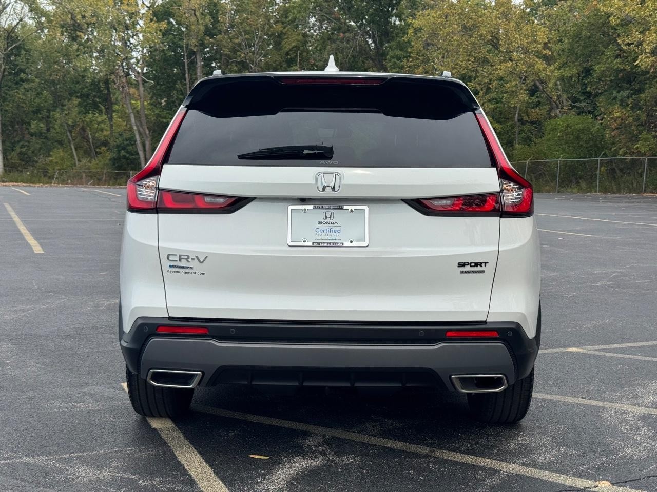 2025 Honda CR-V Hybrid Sport Touring photo 5