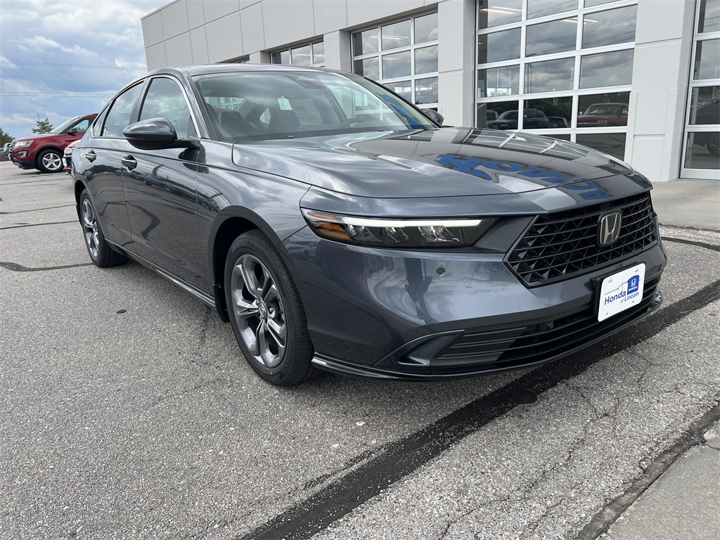 2025 Honda Accord Hybrid EX-L photo 2