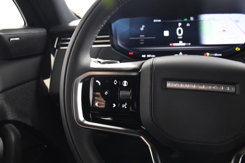 2025 Land Rover Range Rover Sport P360 S photo 26