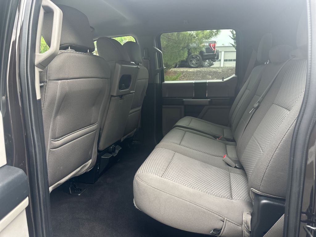 2020 Ford F-150 XLT photo 11