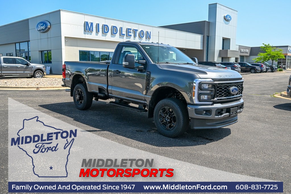 2025 Ford F-350 XL photo 2