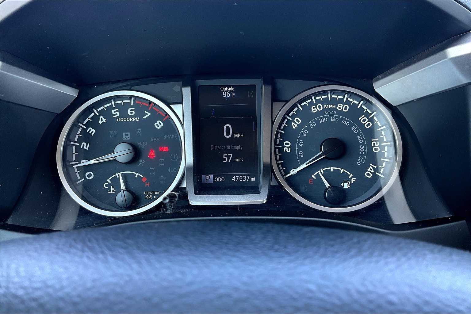 2023 Toyota Tacoma SR5 photo 48
