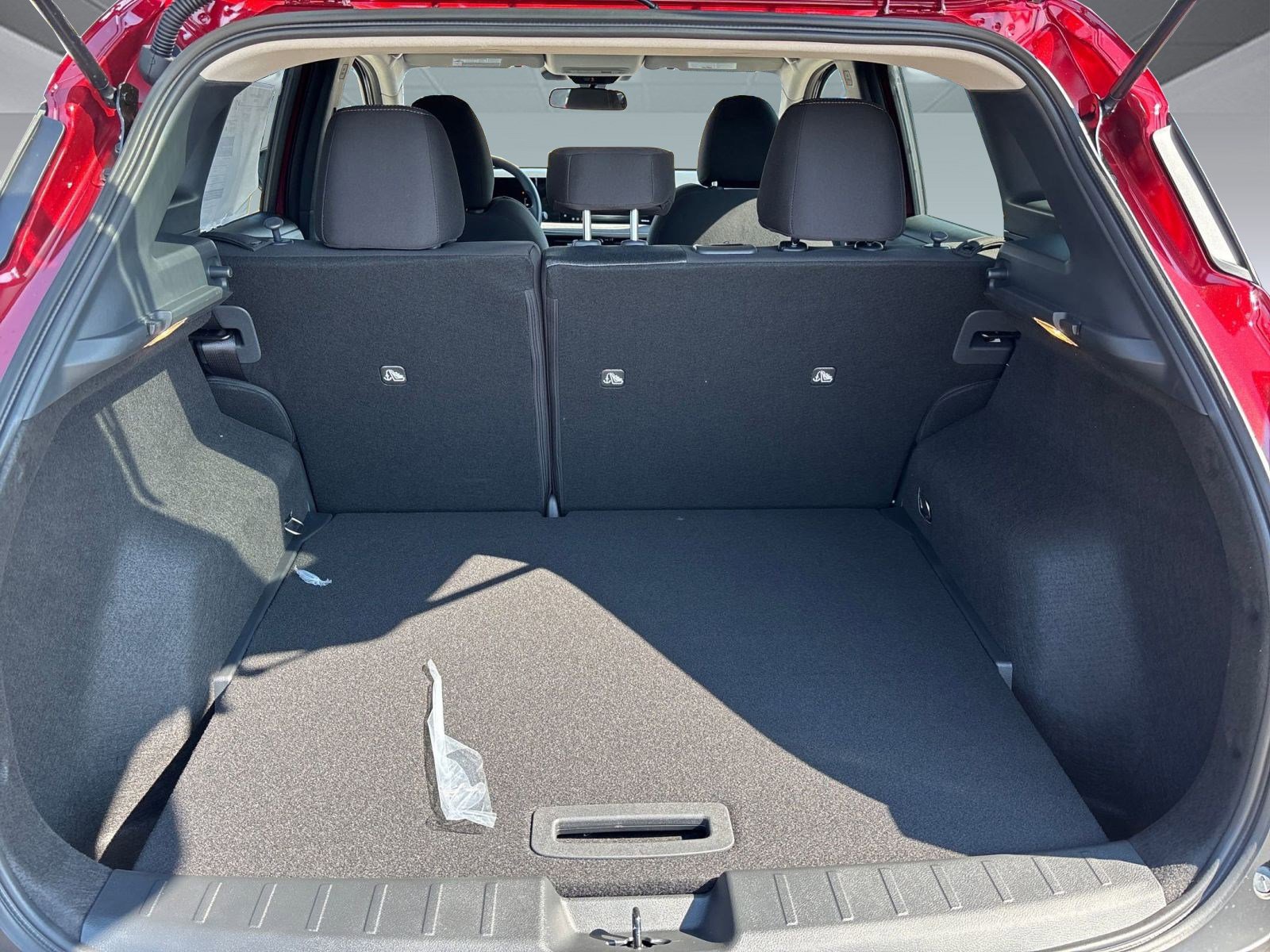 2026 Nissan Kicks SV photo 26